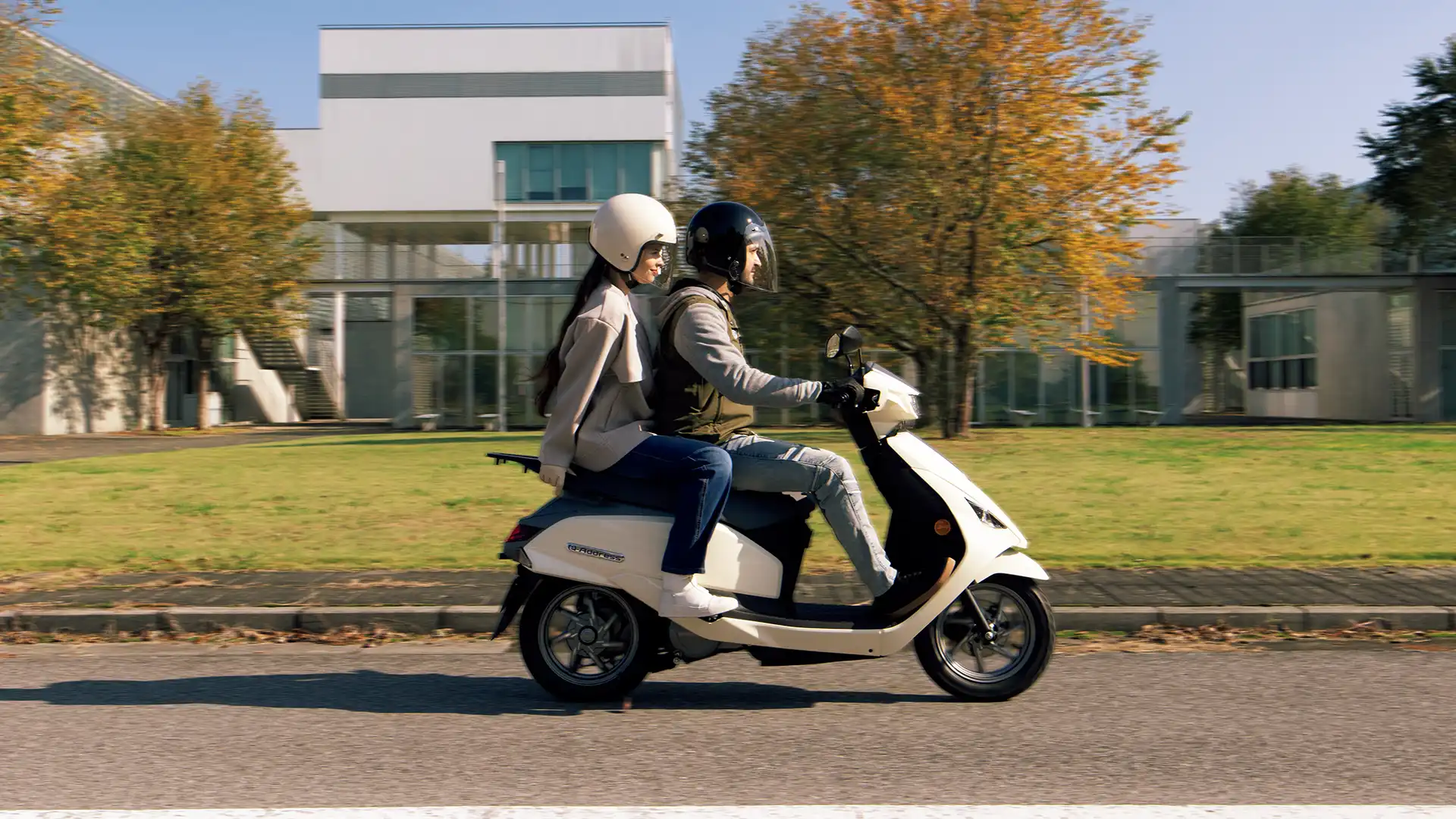 Suzuki e-Address: Mint egy jó robogó, amit már villany hajt